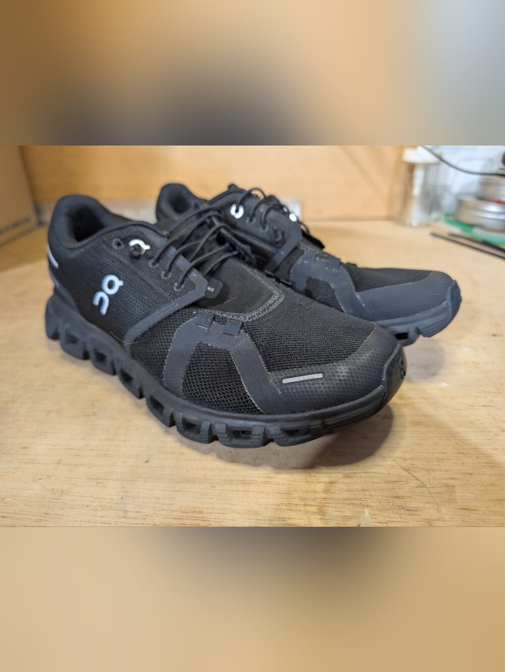 On Running Women's Black Mesh Athletic Running Shoes Cloud 6 Size 8